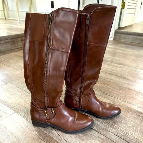 Women's Brown Riding Boot - Picture 1 of 10